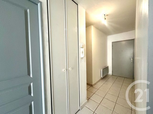 Appartement F3 à louer - 3 pièces - 76.3 m2 - VILLEMANDEUR - 45 - CENTRE - Century 21 Start Immo