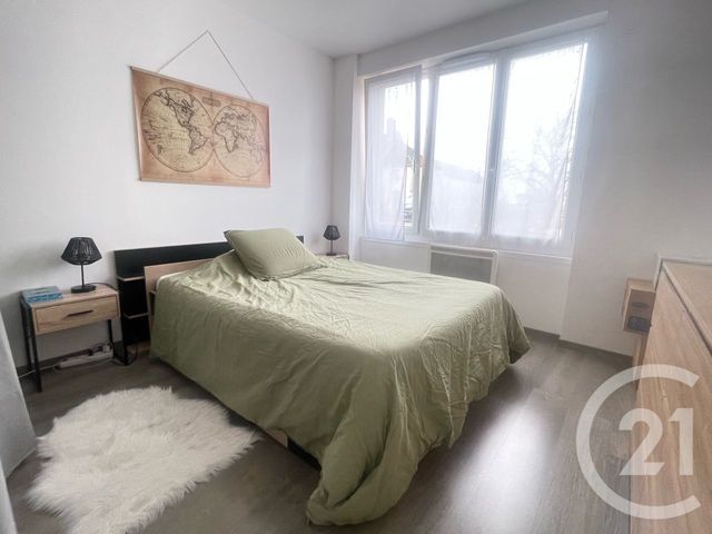 Appartement T2 à louer - 2 pièces - 56.0 m2 - SOLTERRE - 45 - CENTRE - Century 21 Start Immo