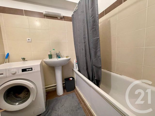 Afficher la photo en grand Appartement T3 à vendre - 3 pièces - 66.0 m2 - MONTARGIS - 45 - CENTRE - Century 21 Start Immo