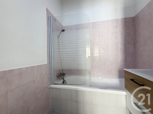 Appartement à louer - 2 pièces - 52.0 m2 - MONTARGIS - 45 - CENTRE - Century 21 Start Immo