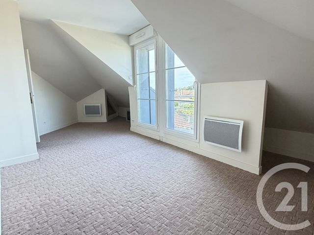 Appartement à vendre - 3 pièces - 65.37 m2 - VILLEMANDEUR - 45 - CENTRE - Century 21 Start Immo