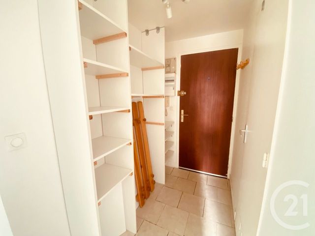 Afficher la photo en grand Appartement Studio à vendre - 1 pièce - 23.89 m2 - MONTARGIS - 45 - CENTRE - Century 21 Start Immo