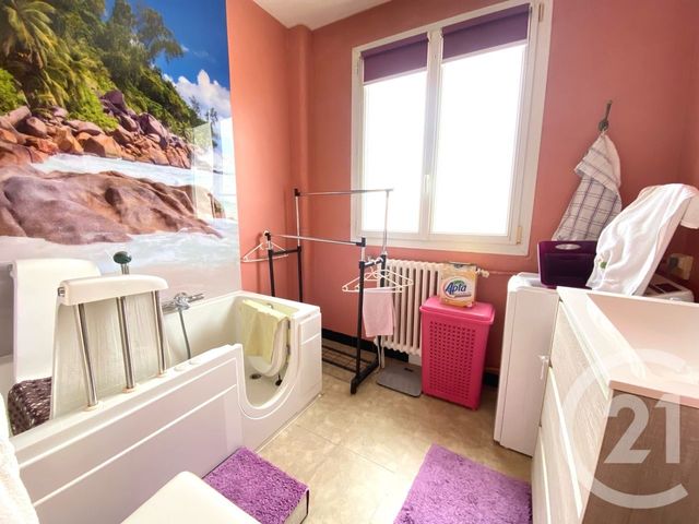 Afficher la photo en grand Appartement F3 à vendre - 3 pièces - 88.92 m2 - MONTARGIS - 45 - CENTRE - Century 21 Start Immo