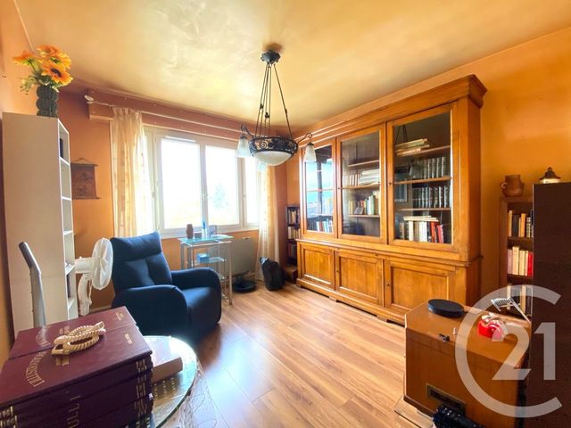 Afficher la photo en grand Appartement F3 à vendre - 3 pièces - 88.92 m2 - MONTARGIS - 45 - CENTRE - Century 21 Start Immo