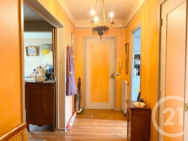 Afficher la photo en grand Appartement F3 à vendre - 3 pièces - 88.92 m2 - MONTARGIS - 45 - CENTRE - Century 21 Start Immo
