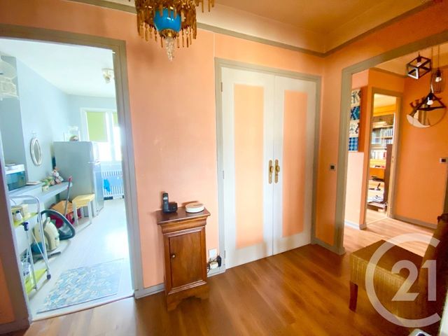 Afficher la photo en grand Appartement F3 à vendre - 3 pièces - 88.92 m2 - MONTARGIS - 45 - CENTRE - Century 21 Start Immo