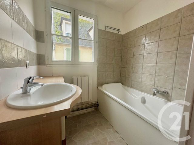 Appartement T3 à vendre - 3 pièces - 70.0 m2 - MONTARGIS - 45 - CENTRE - Century 21 Start Immo