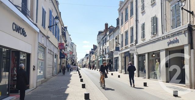 Appartement T3 à vendre - 3 pièces - 70.0 m2 - MONTARGIS - 45 - CENTRE - Century 21 Start Immo