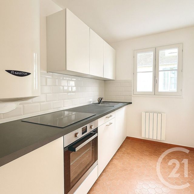 Appartement T3 à vendre - 3 pièces - 70.77 m2 - MONTARGIS - 45 - CENTRE - Century 21 Start Immo