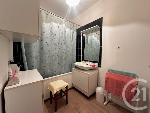 Appartement à vendre - 4 pièces - 65.27 m2 - MONTARGIS - 45 - CENTRE - Century 21 Start Immo